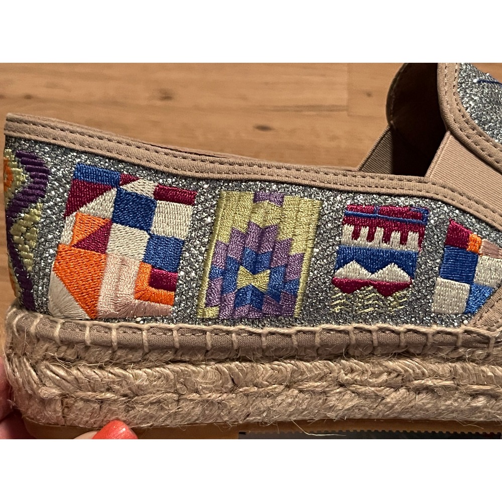 Johnny Was Madrid Espadrille Womens 9.5 Silver Multi Floral Embroidered Metallic - Picture 12 of 16